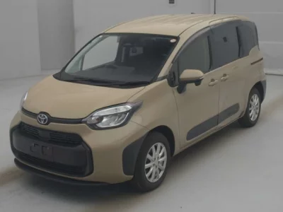 Toyota SIENTA  с аукциона в Японии