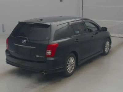 Toyota COROLLA FIELDER  с аукциона в Японии