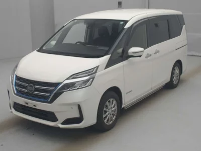 Nissan SERENA  с аукциона в Японии