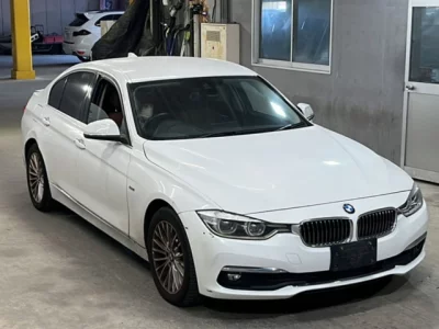 BMW 3-Series  с аукциона в Японии