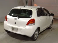 Toyota VITZ лот № 4010 оценка 3.5  с аукциона в Японии 1