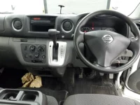 Nissan CARAVAN VAN лот № 5044 оценка 3  с аукциона в Японии 4