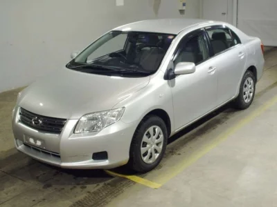 Toyota COROLLA AXIO  с аукциона в Японии