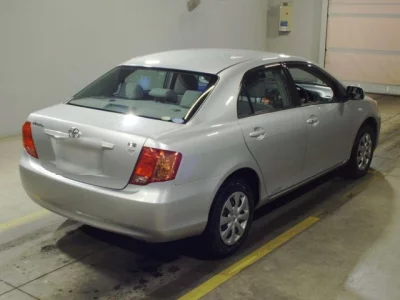 Toyota COROLLA AXIO  с аукциона в Японии