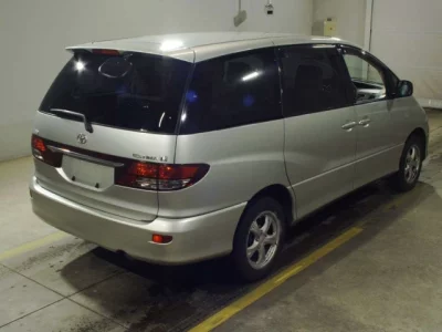 Toyota ESTIMA  с аукциона в Японии