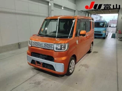 Daihatsu WAKE  с аукциона в Японии