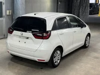 Honda FIT лот № 47 оценка R  с аукциона в Японии 4