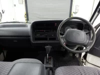 Toyota HIACE лот № 5053 оценка R  с аукциона в Японии 4