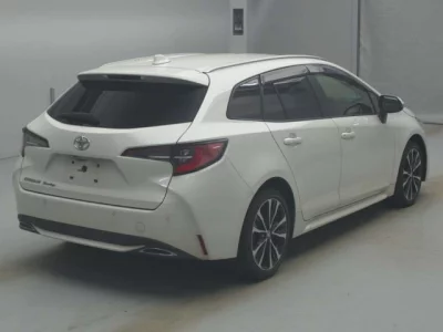 Toyota COROLLA TOURING  с аукциона в Японии