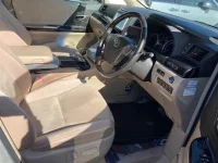 Toyota ALPHARD лот № 30013 оценка 3.5  с аукциона в Японии 2