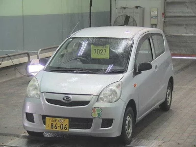 Daihatsu MIRA  с аукциона в Японии