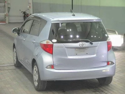 Toyota RACTIS  с аукциона в Японии