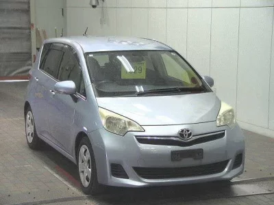 Toyota RACTIS  с аукциона в Японии