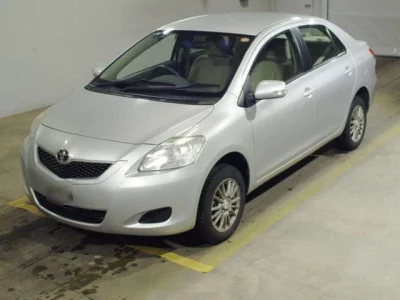 Toyota BELTA  с аукциона в Японии