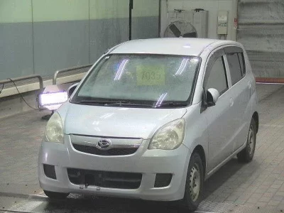 Daihatsu MIRA  с аукциона в Японии