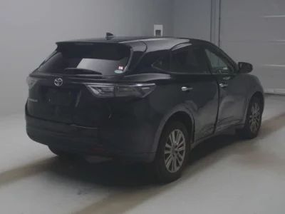 Toyota HARRIER  с аукциона в Японии