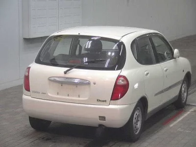 Toyota DUET  с аукциона в Японии