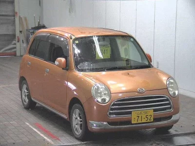 Daihatsu MIRA  с аукциона в Японии