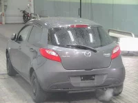 Mazda DEMIO лот № 7042 оценка 3.5  с аукциона в Японии 1