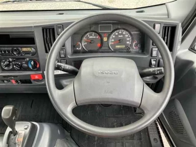 Isuzu ELF  с аукциона в Японии