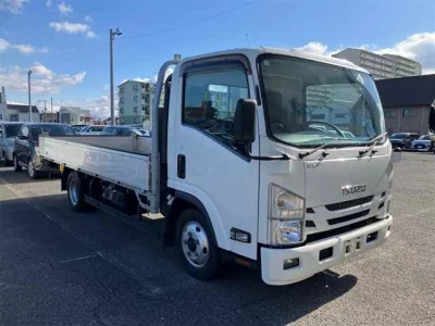 Isuzu ELF  с аукциона в Японии