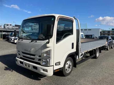 Isuzu ELF  с аукциона в Японии