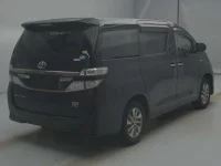 Toyota VELLFIRE лот № 72136 оценка 3  с аукциона в Японии 1