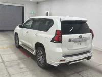 Toyota LAND CRUISER PRADO лот № 30038 оценка 4.5  с аукциона в Японии 1
