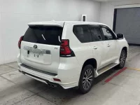 Toyota LAND CRUISER PRADO лот № 30038 оценка 4.5  с аукциона в Японии 4