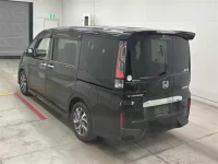 Honda STEP WAGON лот № 30037 оценка 3.5  с аукциона в Японии 1