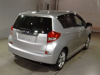 Subaru TREZIA  с аукциона в Японии