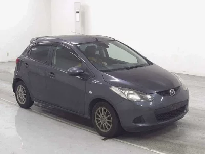 Mazda DEMIO  с аукциона в Японии