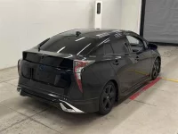 Toyota PRIUS лот № 30042 оценка 4  с аукциона в Японии 4