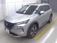 Nissan X-TRAIL лот № 1001 оценка 5  с аукциона в Японии 2
