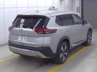 Nissan X-TRAIL лот № 1001 оценка 5  с аукциона в Японии 3
