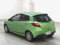 Mazda DEMIO лот № 6 оценка R  с аукциона в Японии 1