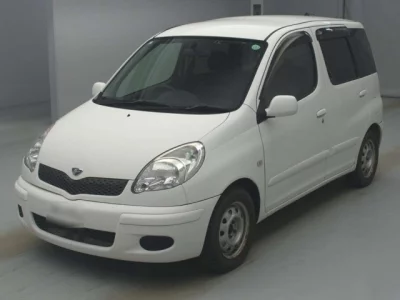 Toyota FUNCARGO  с аукциона в Японии