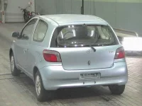 Toyota VITZ лот № 7077 оценка R  с аукциона в Японии 1