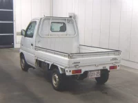 Suzuki CARRY TRUCK лот № 1068 оценка R  с аукциона в Японии 1