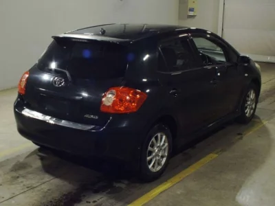 Toyota AURIS  с аукциона в Японии