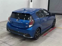 Toyota AQUA лот № 30061 оценка 4  с аукциона в Японии 4