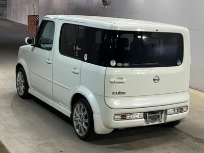Nissan CUBE  с аукциона в Японии