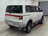 Mitsubishi DELICA D5 лот № 30065 оценка 3.5  с аукциона в Японии 4
