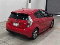 Toyota AQUA лот № 30071 оценка R  с аукциона в Японии 4