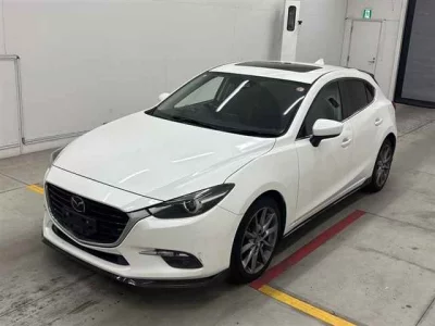 Mazda AXELA  с аукциона в Японии