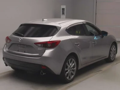 Mazda AXELA  с аукциона в Японии