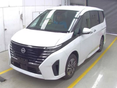 Nissan SERENA  с аукциона в Японии