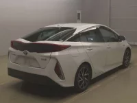 Toyota PRIUS PHV лот № 82043 оценка 3.5  с аукциона в Японии 1