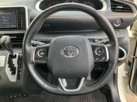 Toyota SIENTA лот № 30082 оценка 4  с аукциона в Японии 2