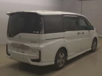 Honda STEP WAGON лот № 82046 оценка 3.5  с аукциона в Японии 1